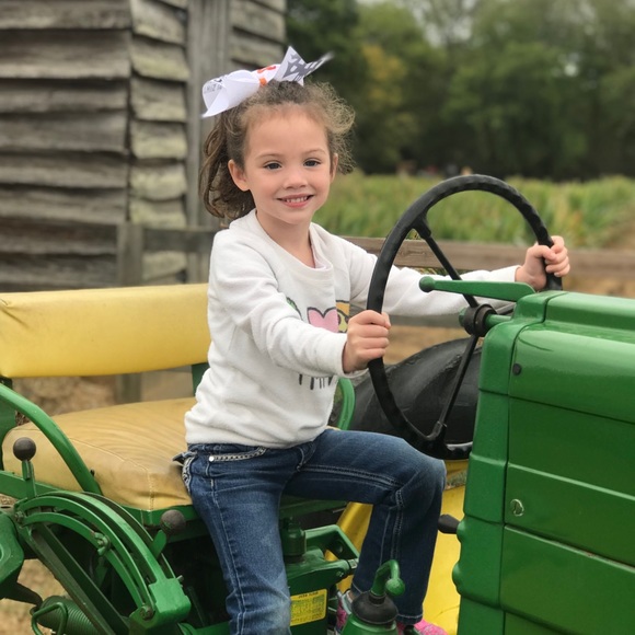 Meet your Posher, Dessa - Picture 1 of 1